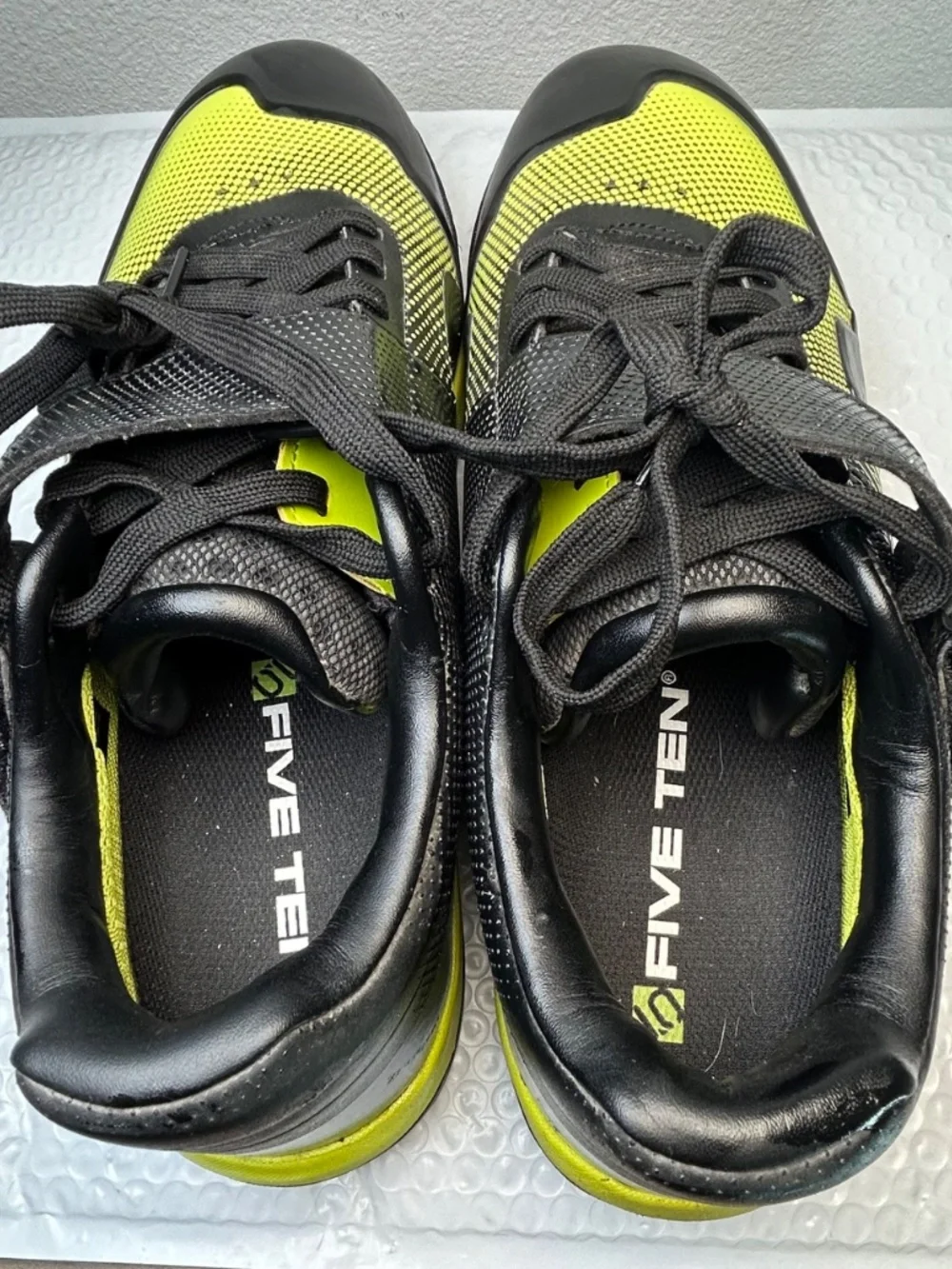 Five Ten Stealth Mountain Bike Shoes Men's Size 13 Hellcat Back Neon Yellow